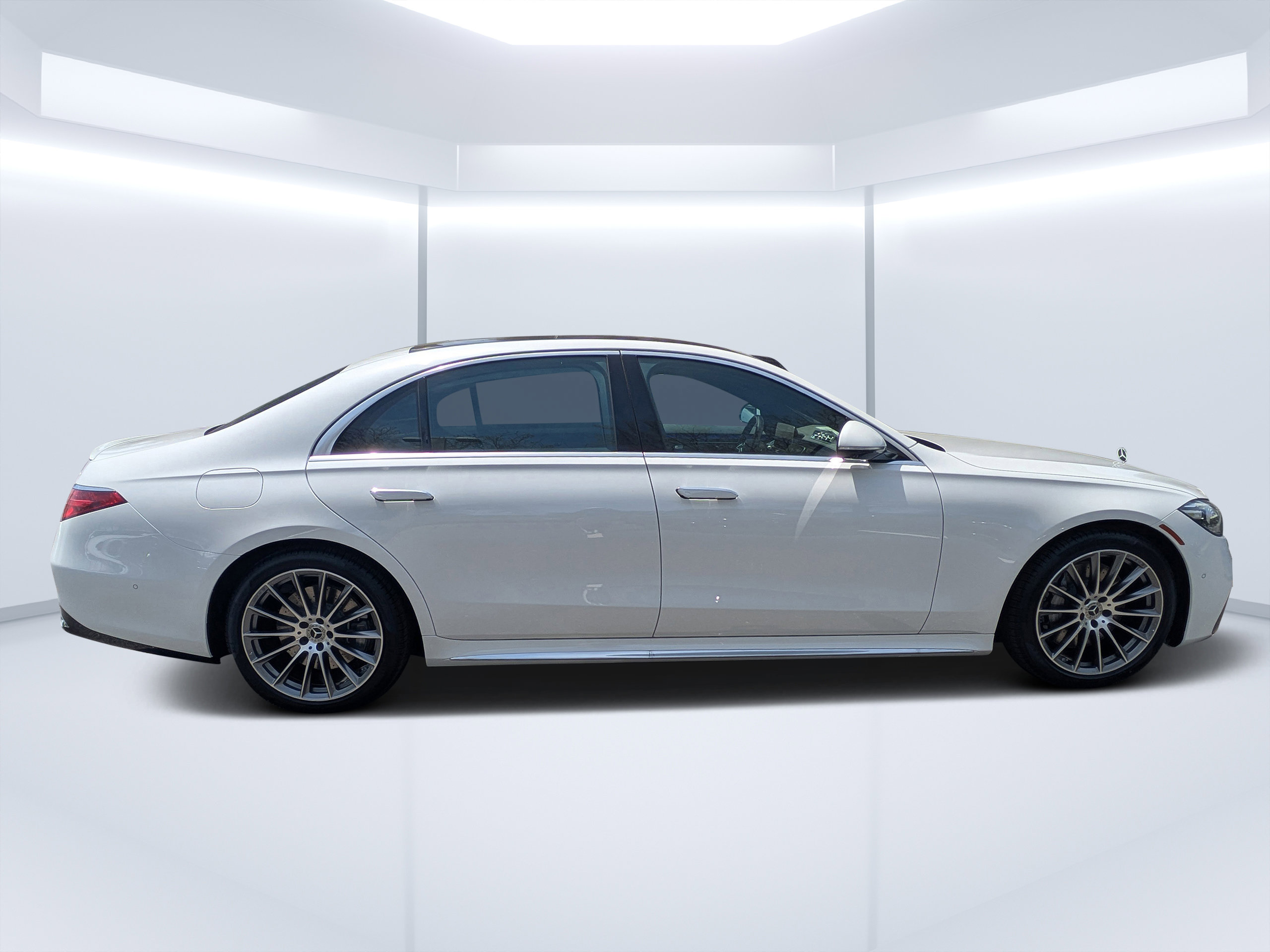 New 2026 Mercedes-Benz S 580 4MATIC Sedan image 2