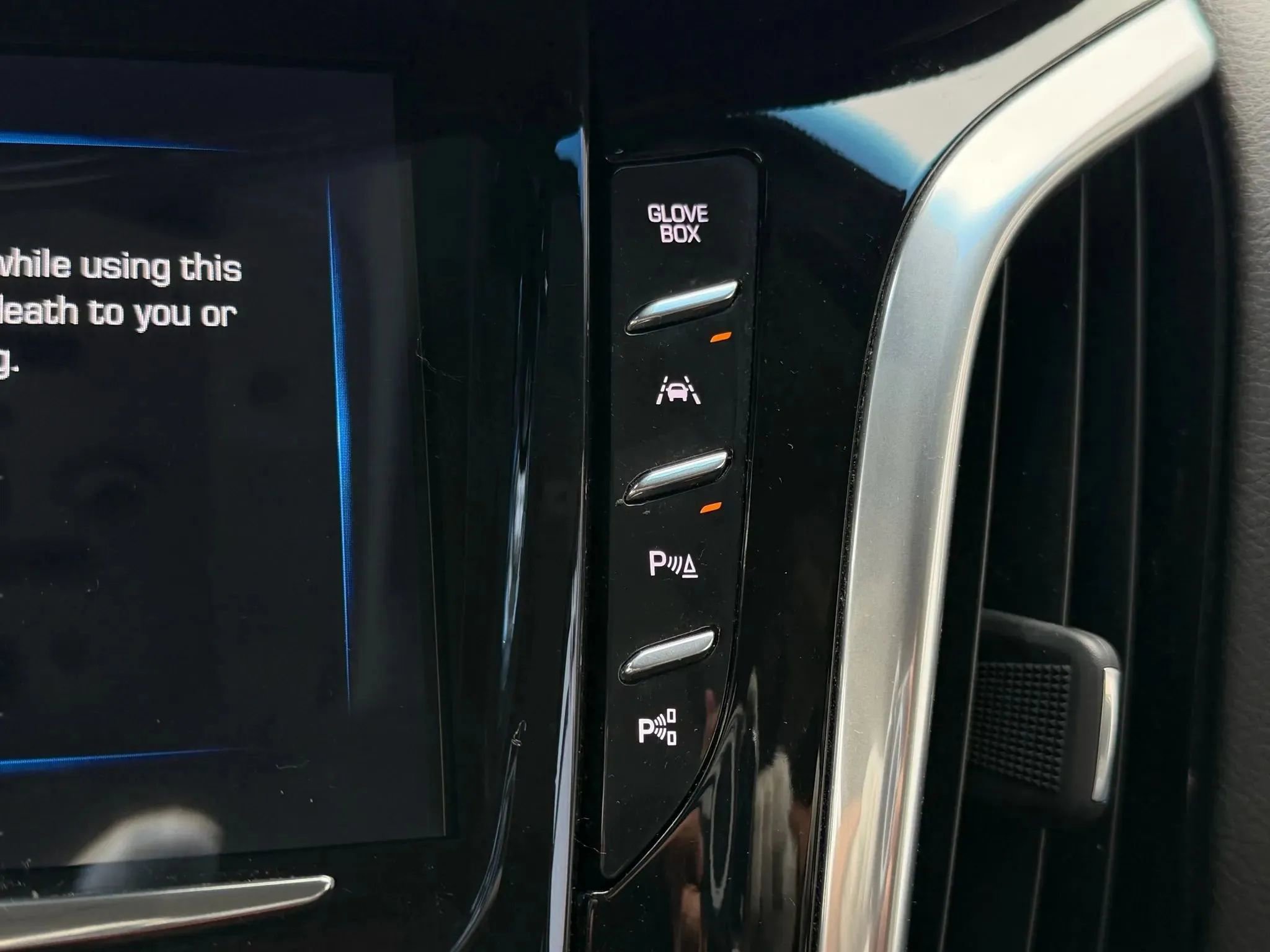 Used 2018 Cadillac Escalade Luxury image 34