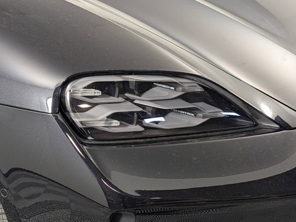 New 2026 Porsche Taycan image 15