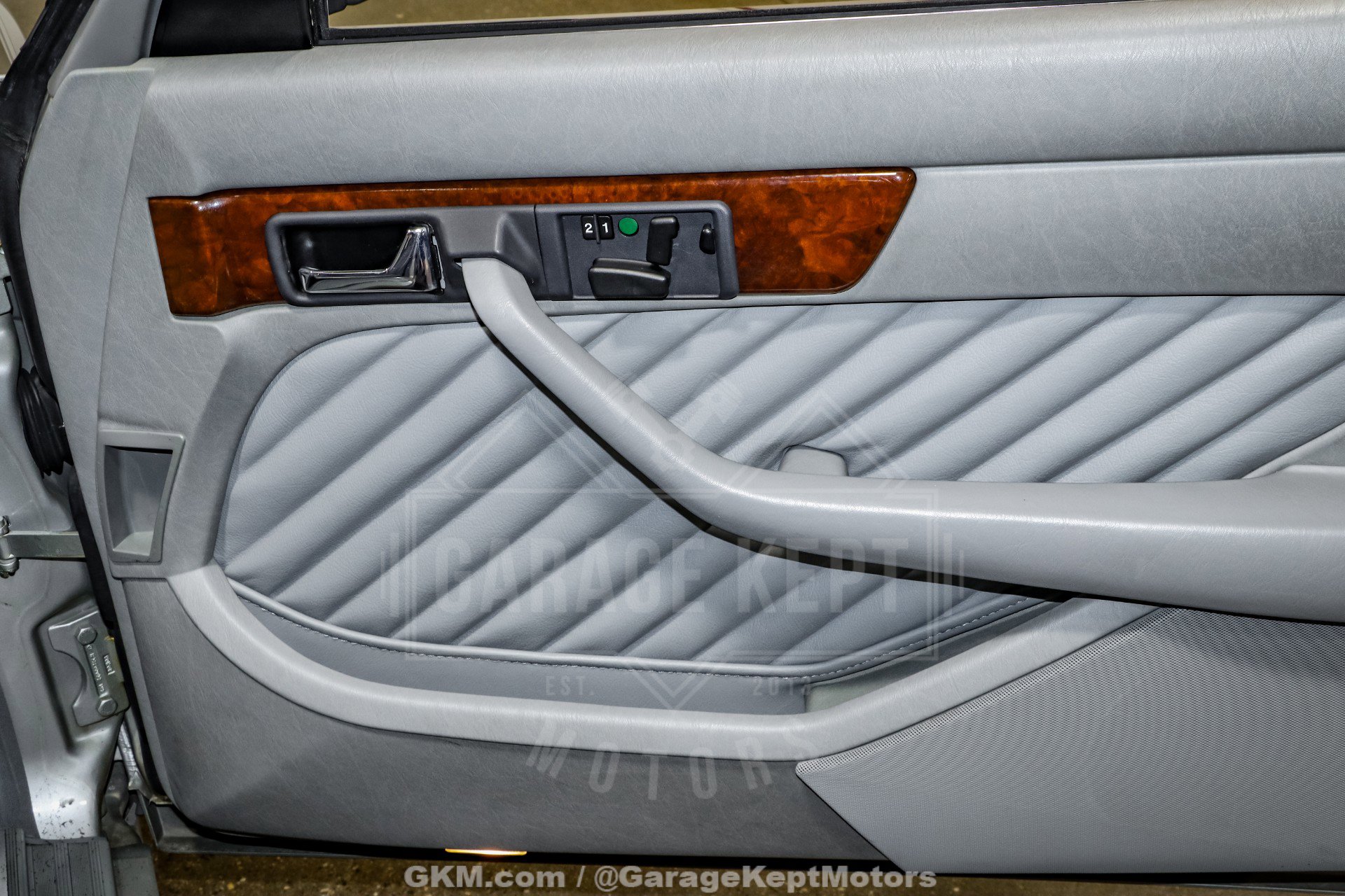 Used 1991 Mercedes-Benz 560 SEL image 68