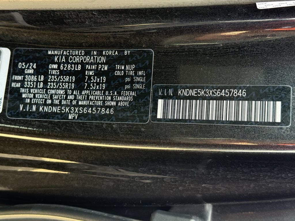 Used 2025 Kia Carnival SX Prestige FWD image 32