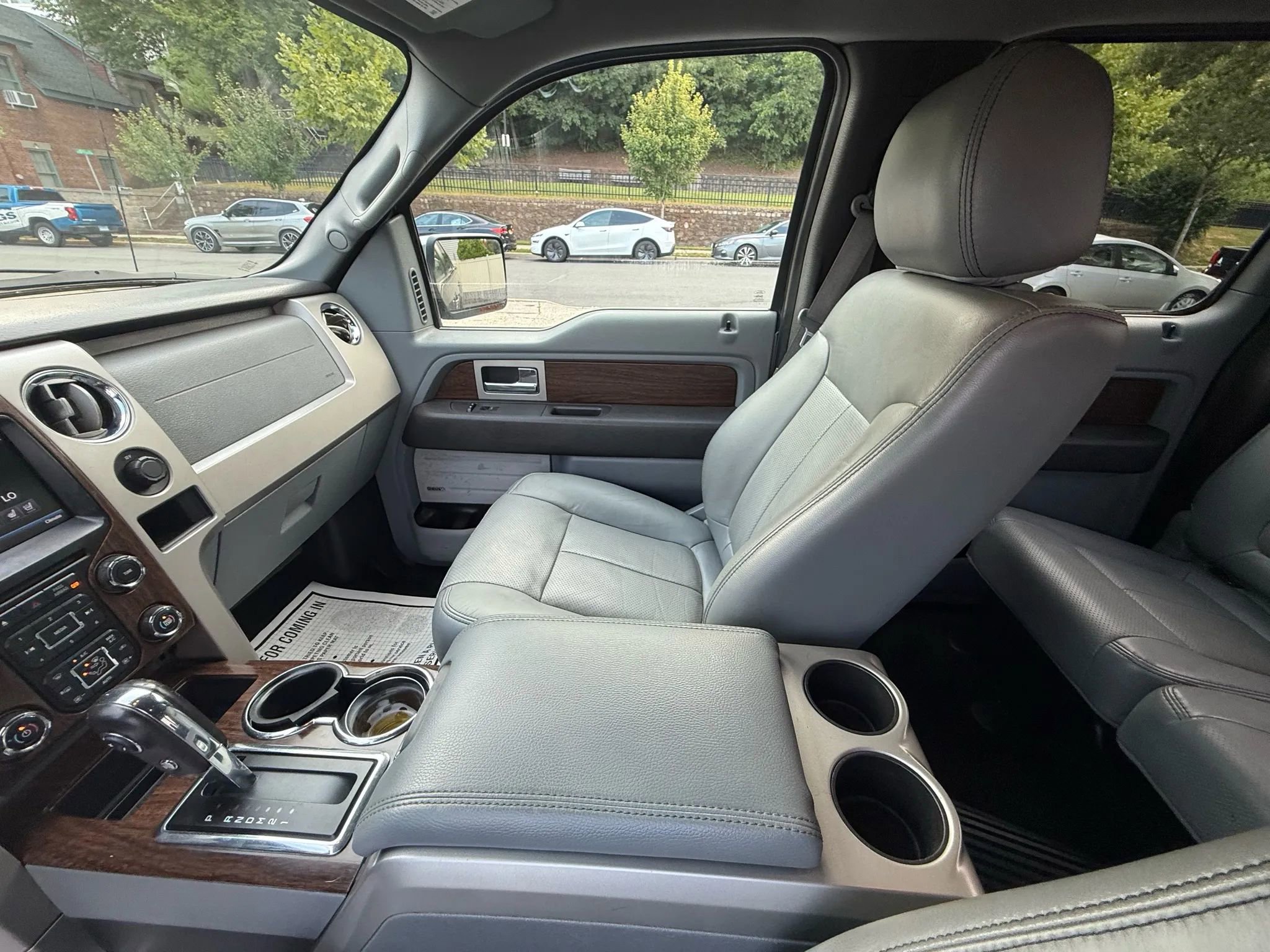 Used 2013 Ford F150 Lariat w/ Luxury Equipment Group image 16