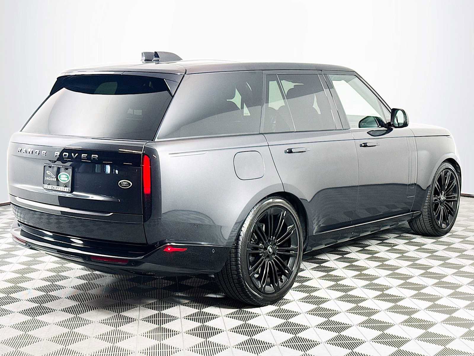 Certified 2023 Land Rover Range Rover SE image 8