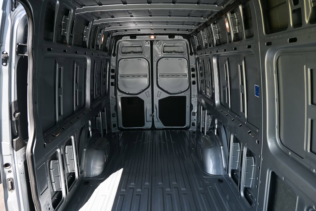 Used 2025 Mercedes-Benz Sprinter 2500 image 19