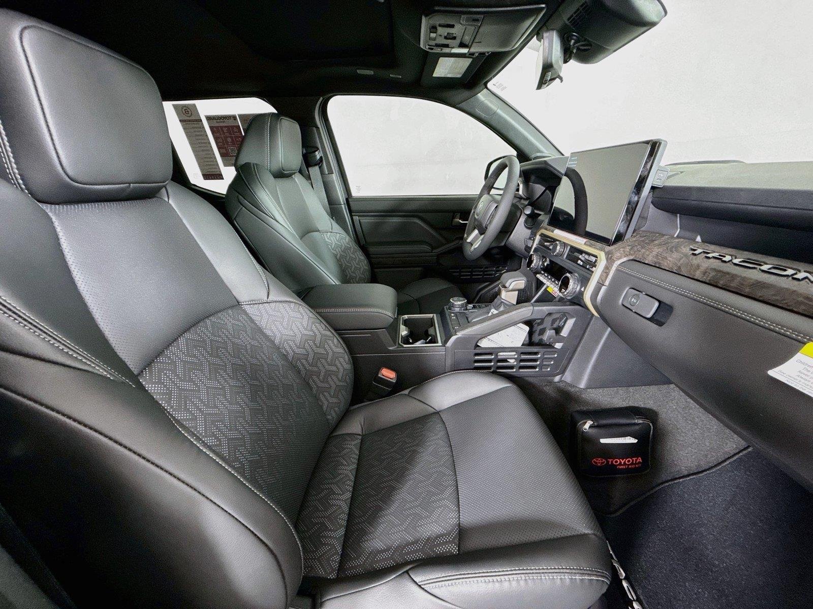 New 2026 Toyota Tacoma Limited AWD/4WD image 41