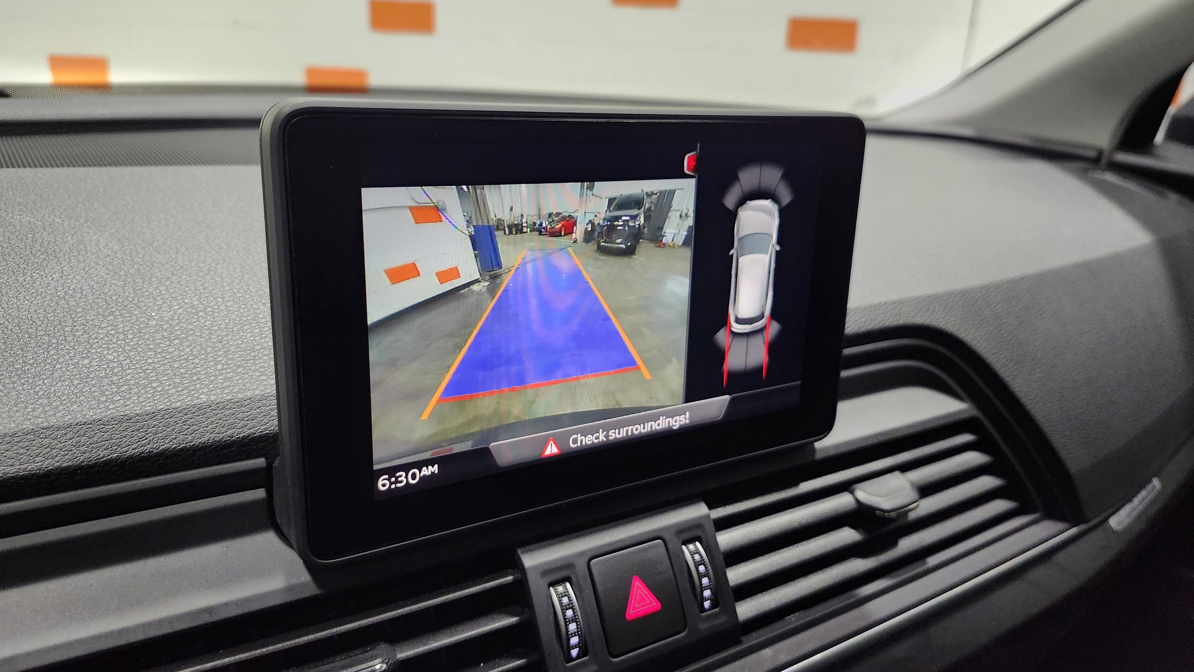 Used 2020 Audi Q5 Premium w/ Convenience Package image 4