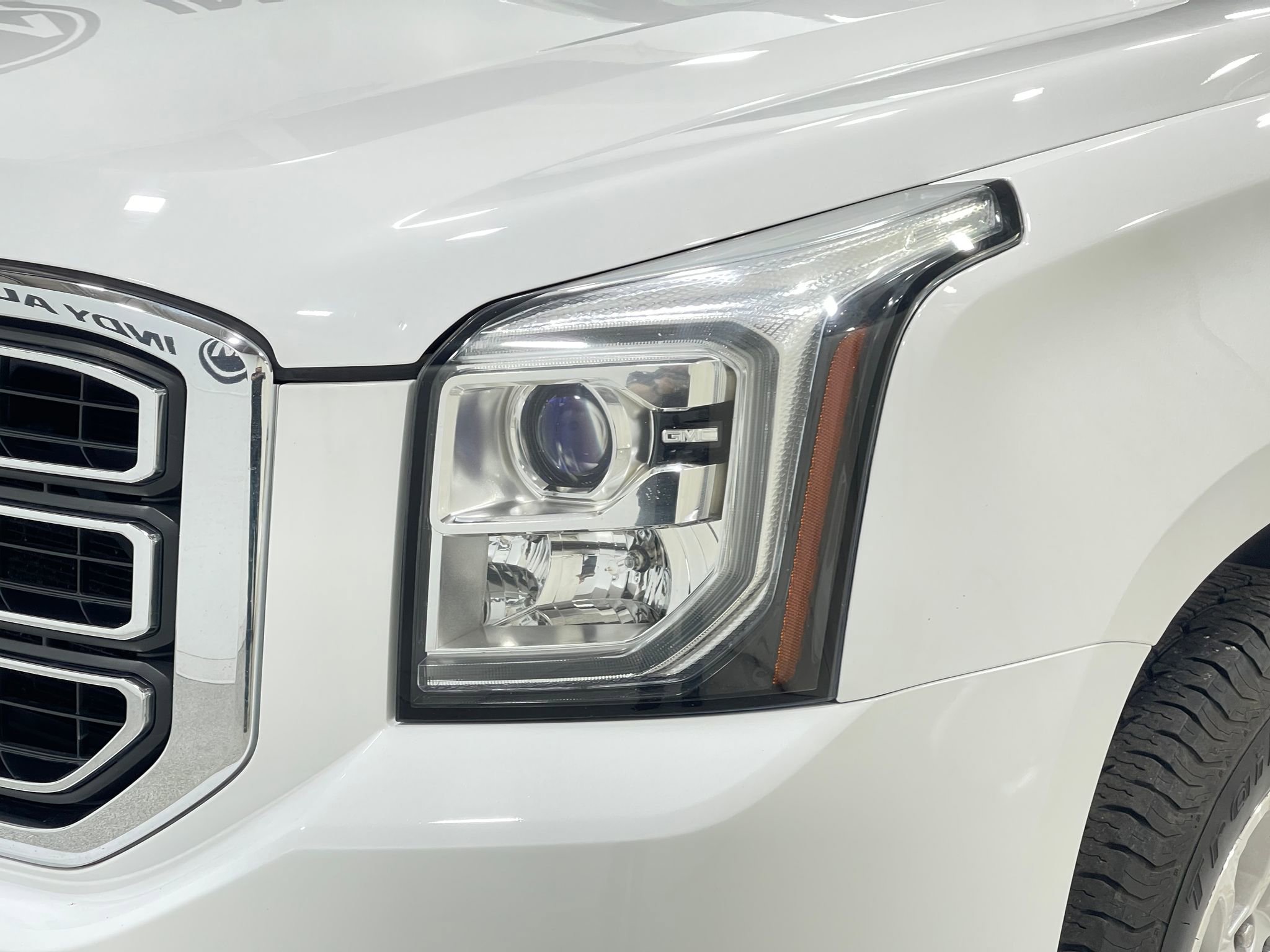 Used 2016 GMC Yukon SLE w/ HD Trailering Package image 33