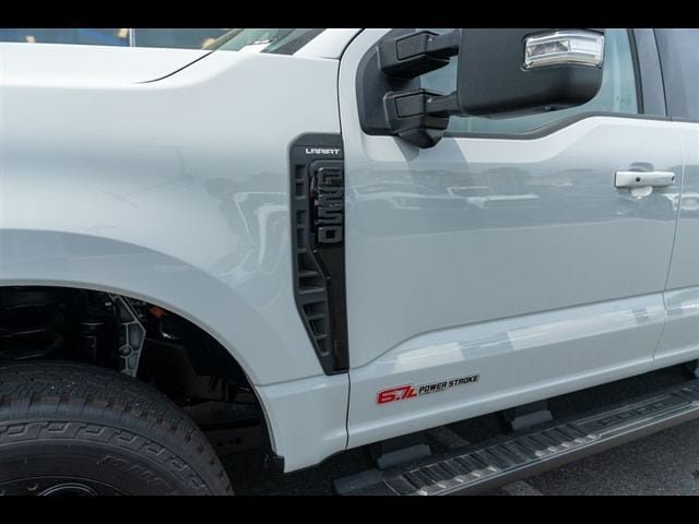 New 2026 Ford F250 Lariat w/ Black Appearance Package AWD/4WD image 11