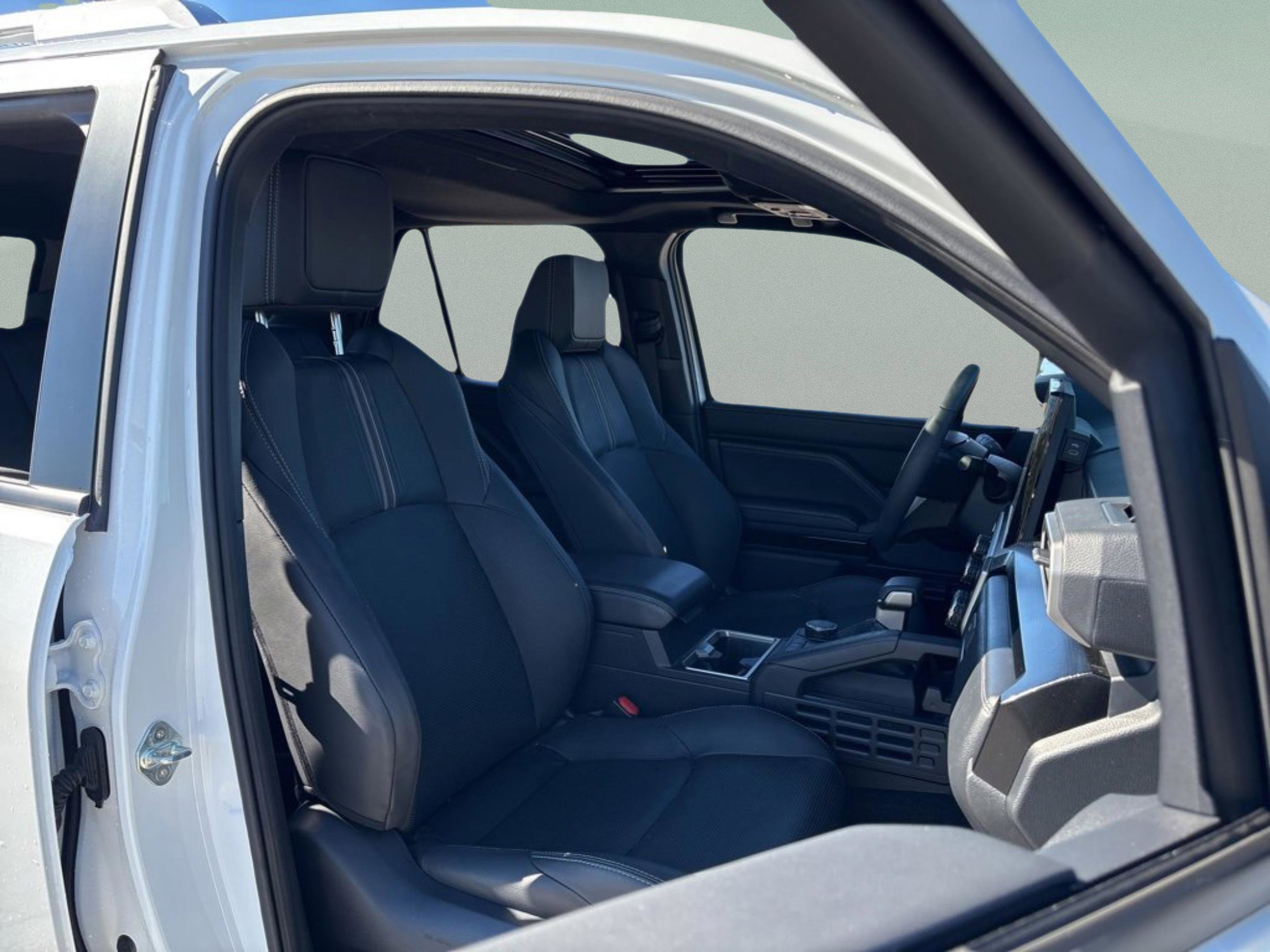 Used 2025 Toyota 4Runner Limited image 28