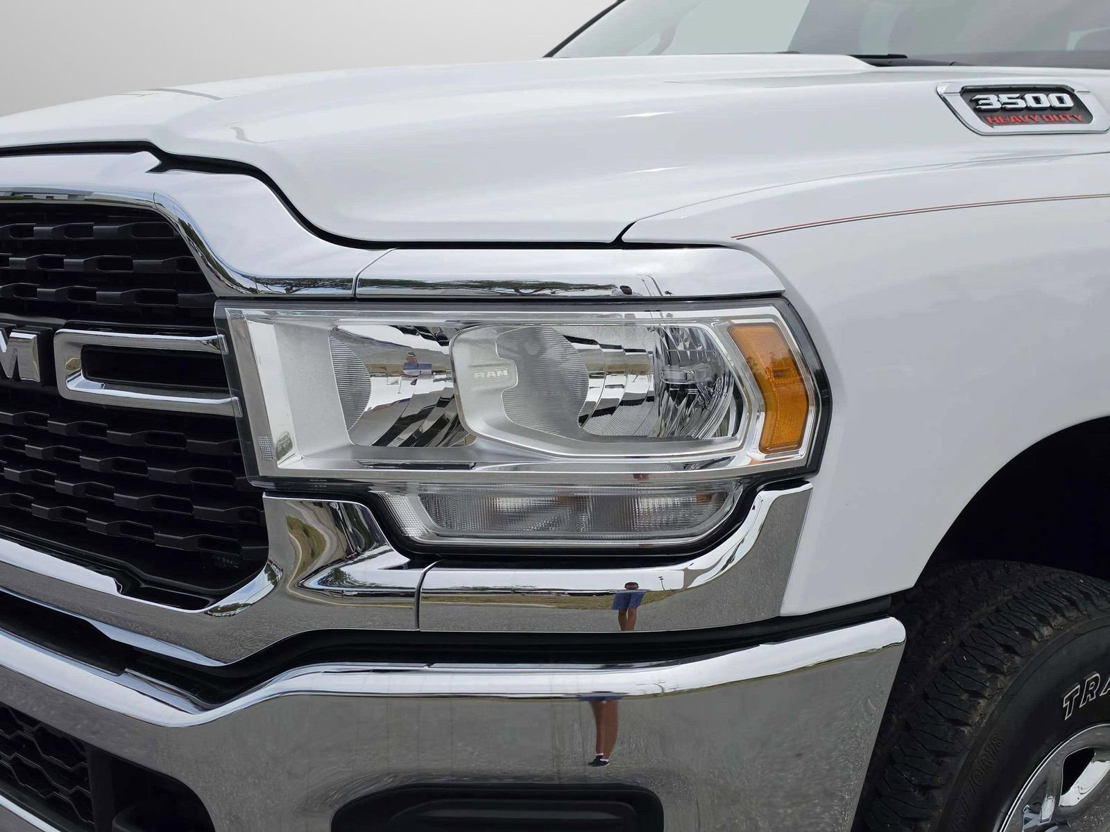 Used 2024 RAM 3500 Tradesman w/ Safety Group AWD/4WD image 40
