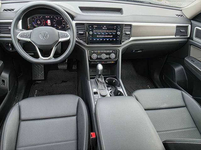 Used 2023 Volkswagen Atlas SE w/ Panoramic Sunroof Package AWD/4WD image 18
