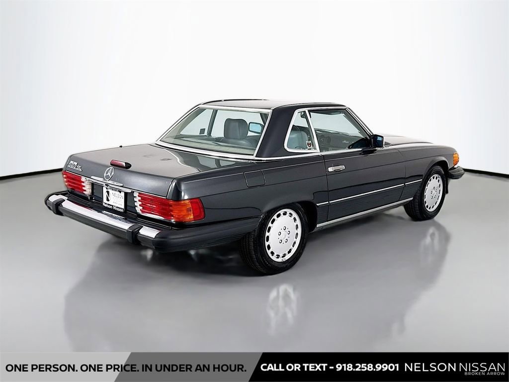 Used 1988 Mercedes-Benz 560 SL image 5