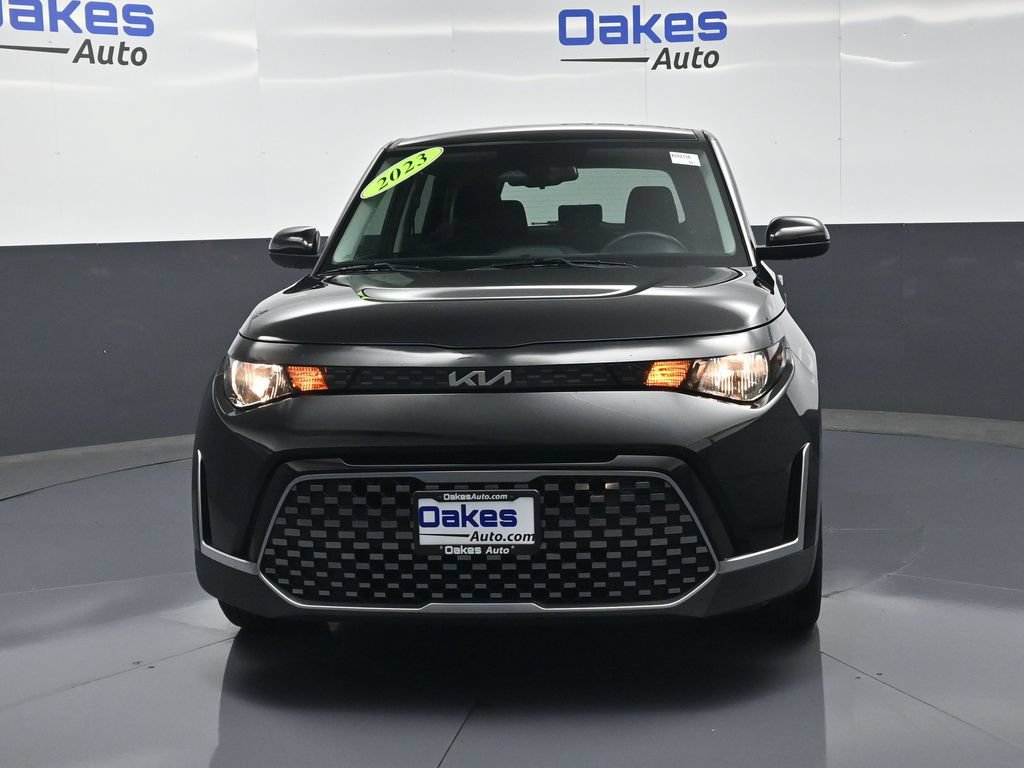 Certified 2023 Kia Soul EX FWD image 2