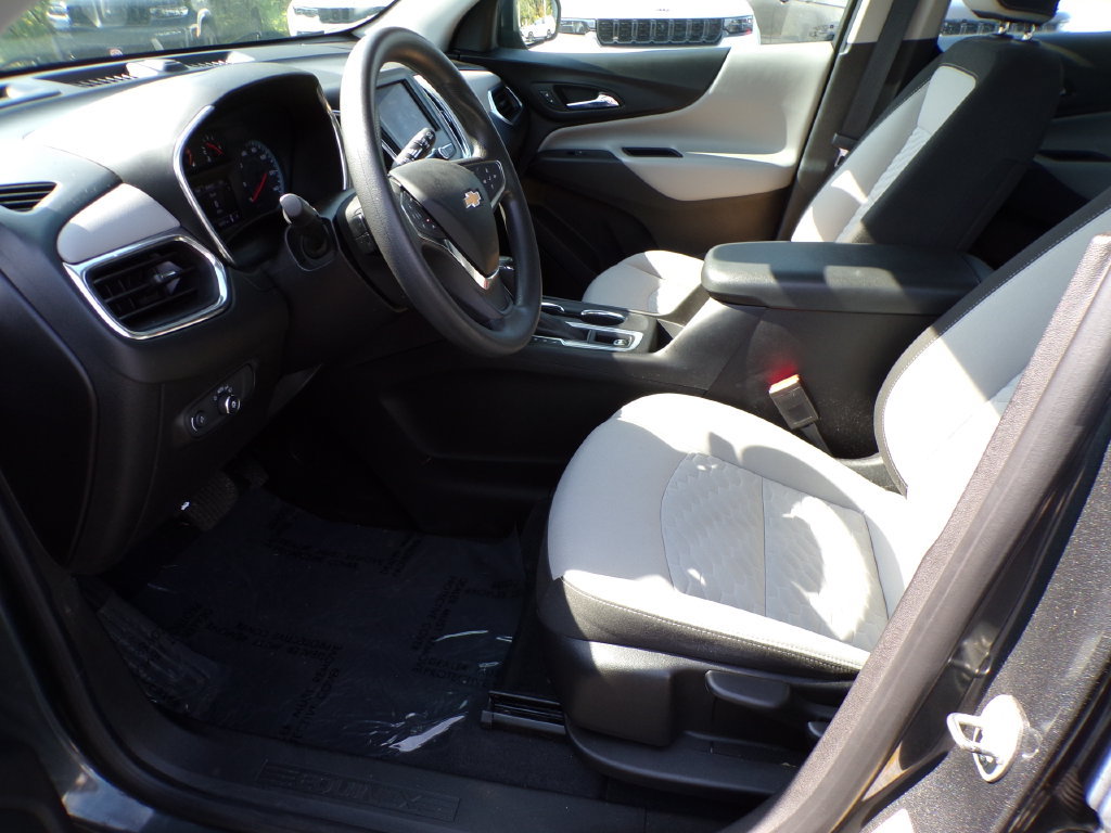 Used 2021 Chevrolet Equinox LS AWD/4WD image 14