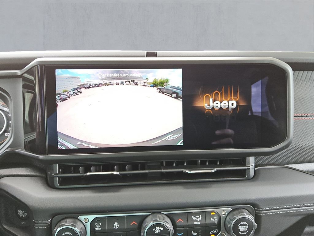 New 2025 Jeep Wrangler Unlimited Rubicon w/ XTREMEE 35" Tire Package image 20