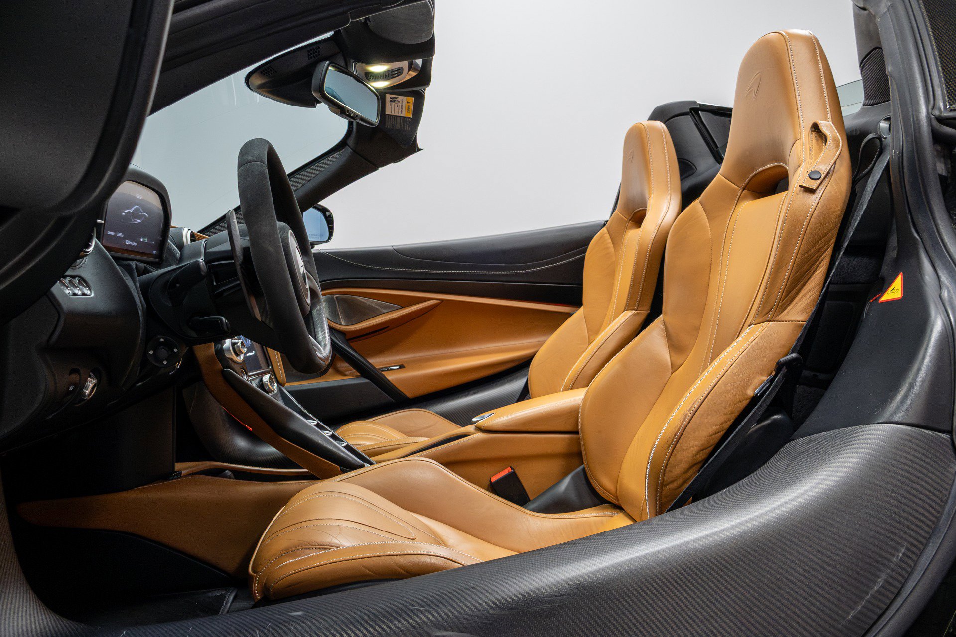 Used 2019 McLaren 720S Luxury RWD image 8