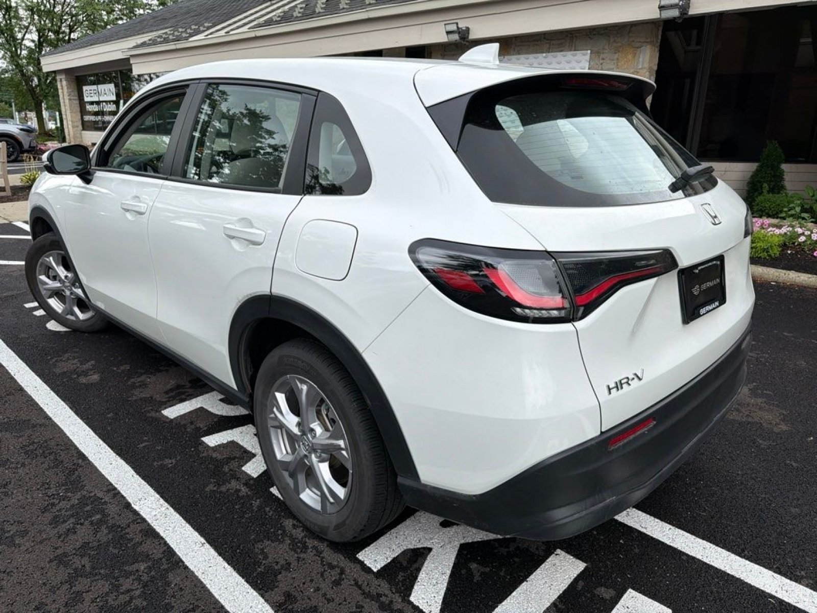 Used 2024 Honda HR-V LX image 10