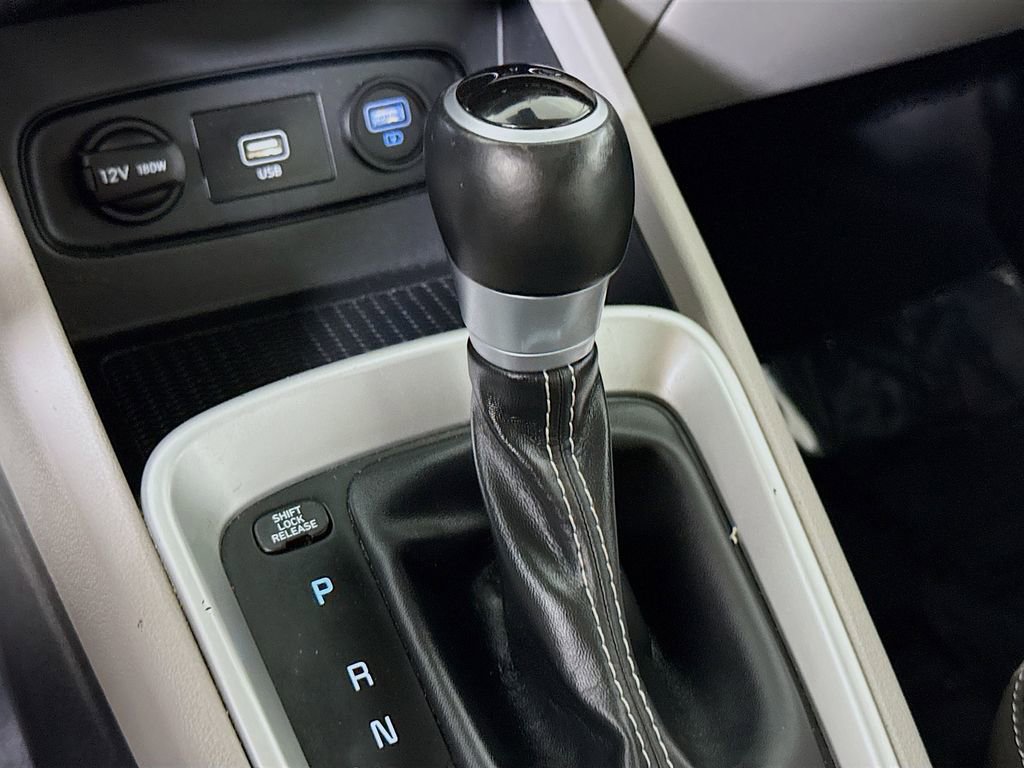 Used 2020 Hyundai Venue SEL w/ Convenience + Premium Package image 10