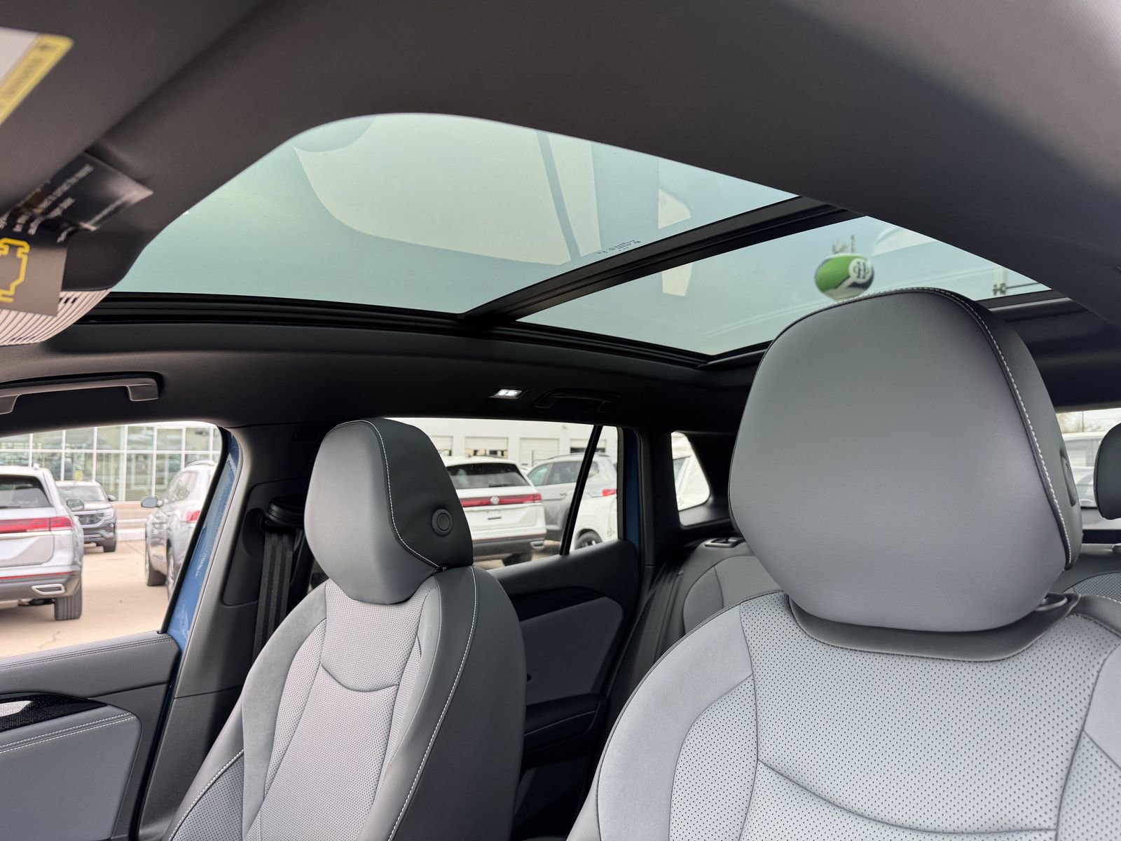 New 2026 Volkswagen Tiguan SE R-Line image 24