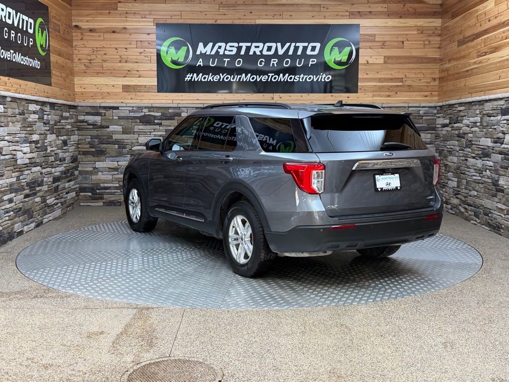 Used 2021 Ford Explorer XLT image 8