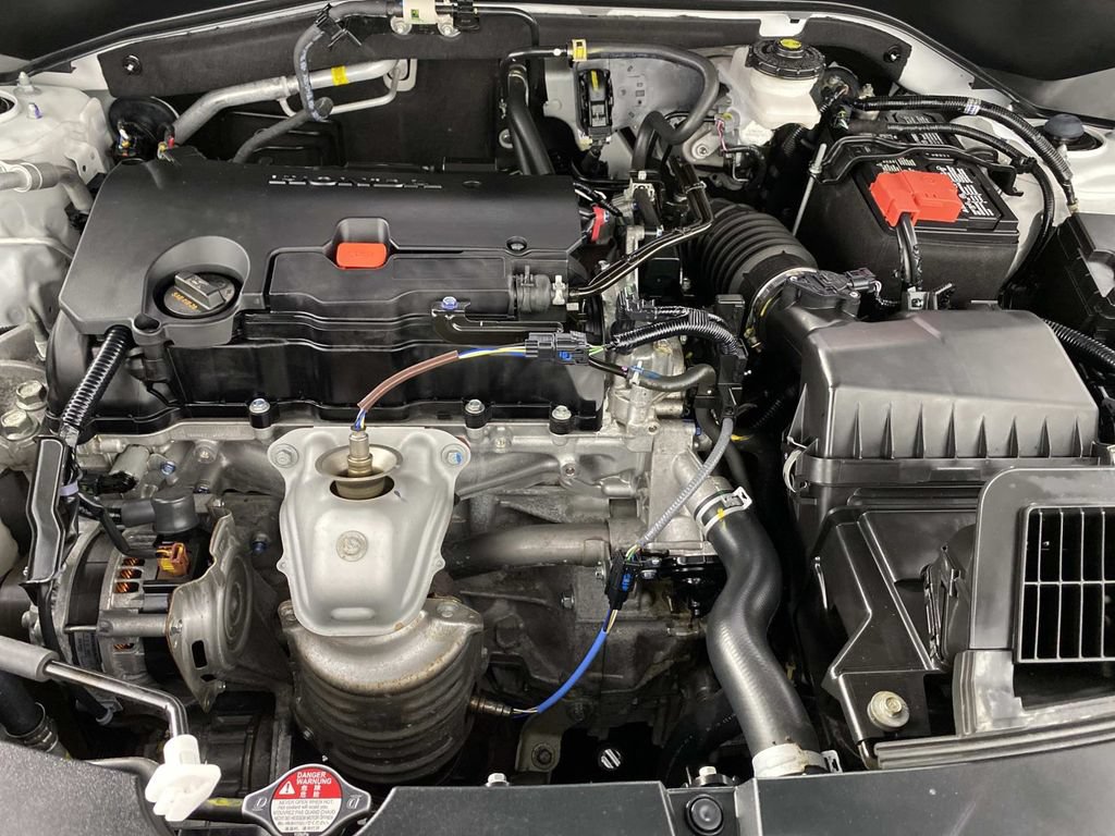 Used 2024 Honda HR-V LX image 30
