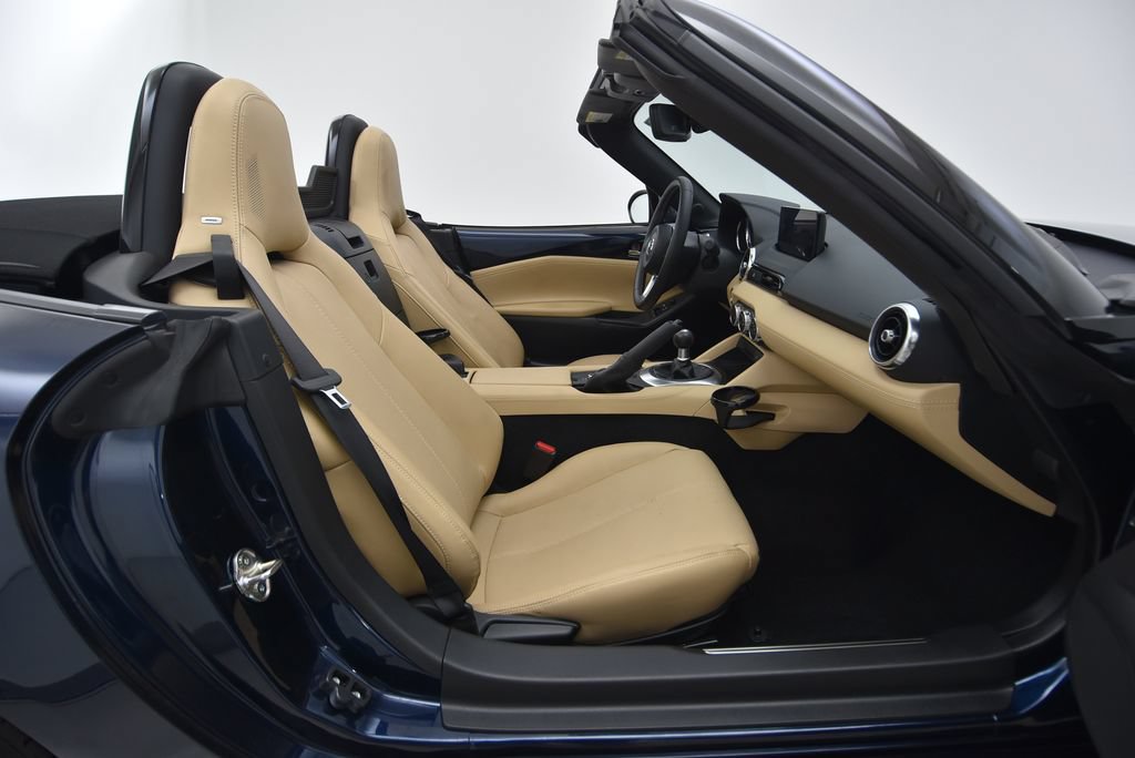 Used 2025 MAZDA MX-5 Miata Grand Touring RWD image 26