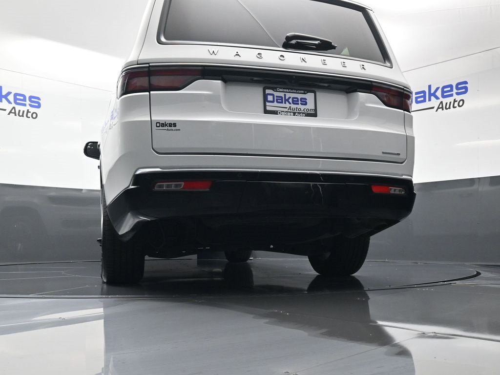 Used 2024 Jeep Wagoneer L Series II w/ Flexible Seating Group image 46