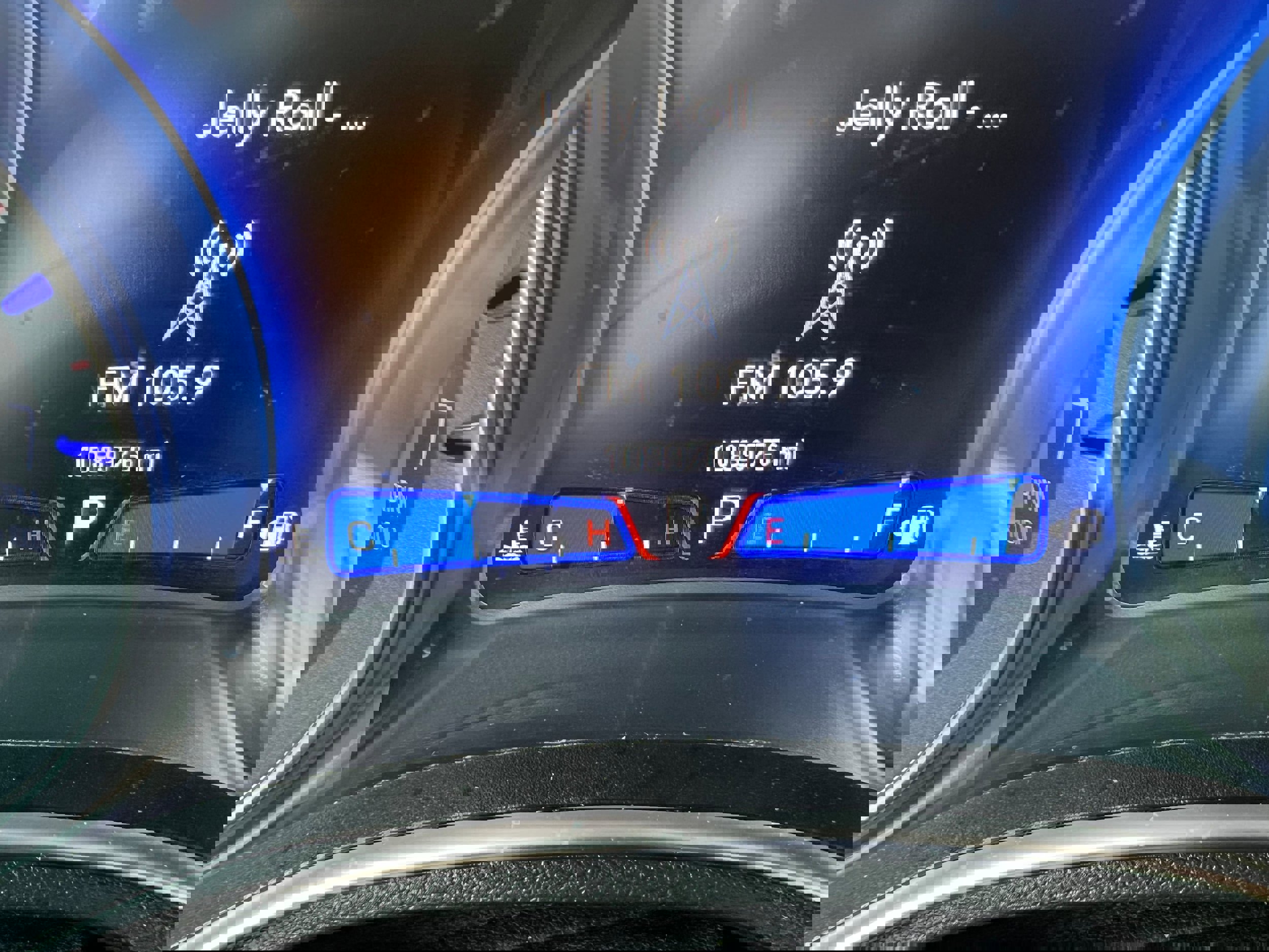 Used 2020 Chrysler 300 Touring L w/ Quick Order Package 2EF image 12