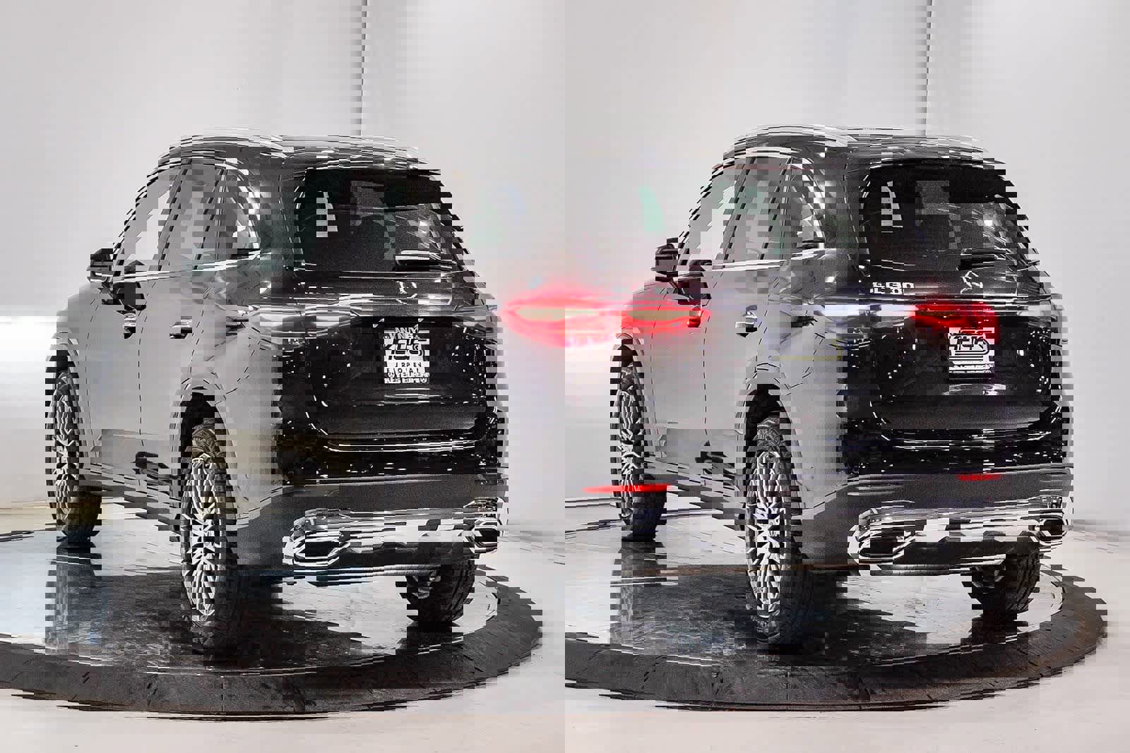 Used 2025 Mercedes-Benz GLC 300 GLC 300 image 6