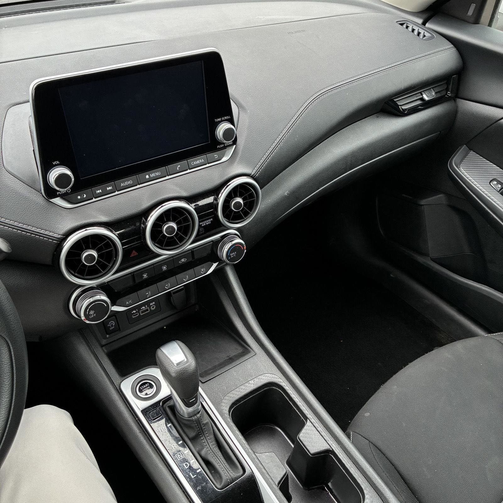 Used 2025 Nissan Sentra SV image 12