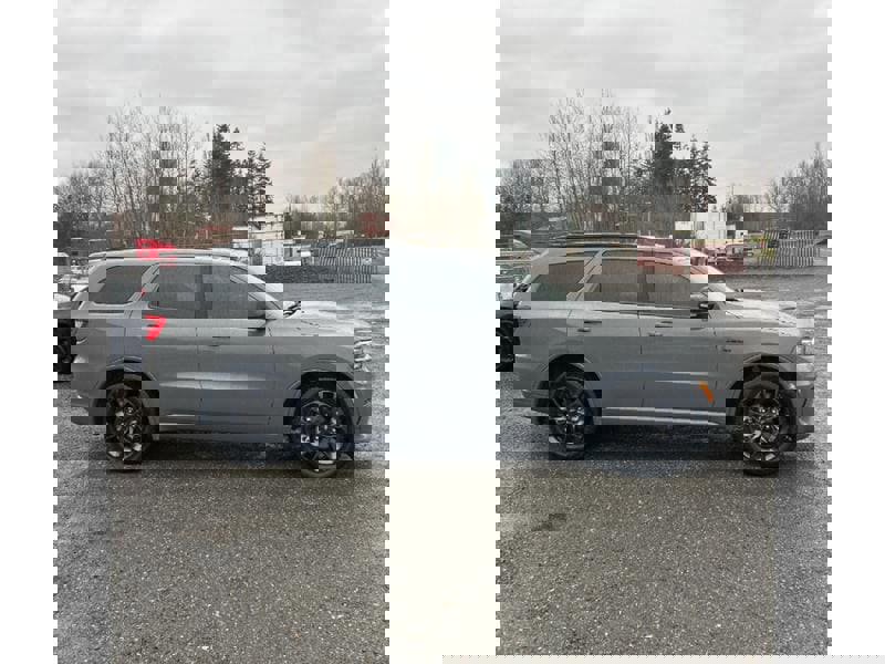 Used 2024 Dodge Durango R/T w/ Blacktop Package image 8