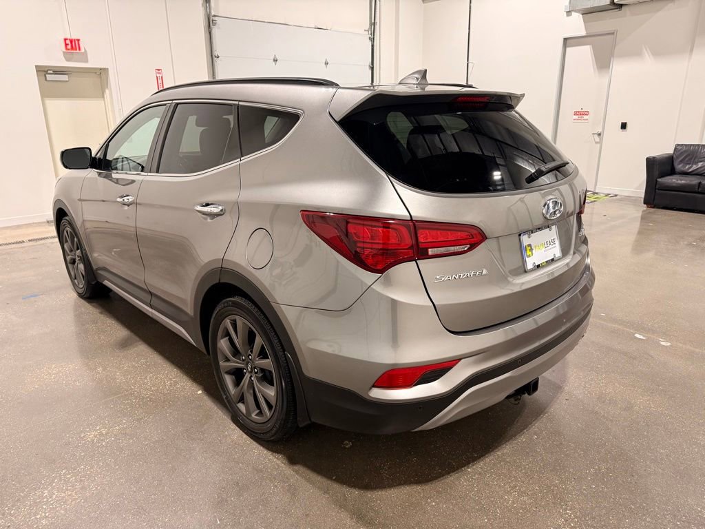 Used 2018 Hyundai Santa Fe Sport w/ 2.0T Ultimate Tech Package 05 FWD image 7