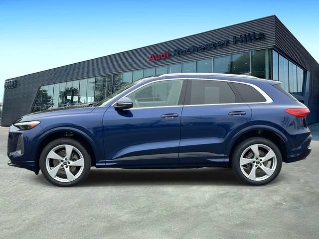 Certified 2025 Audi Q5 Premium w/ Premium Plus AWD/4WD image 2