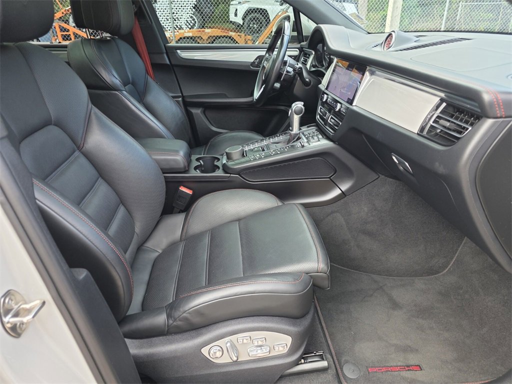 Used 2021 Porsche Macan GTS image 14