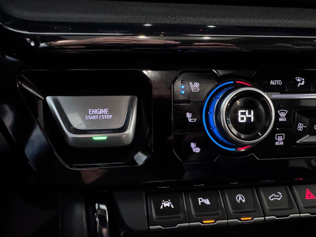 Certified 2023 GMC Sierra 1500 AT4 w/ AT4 Premium Package image 18