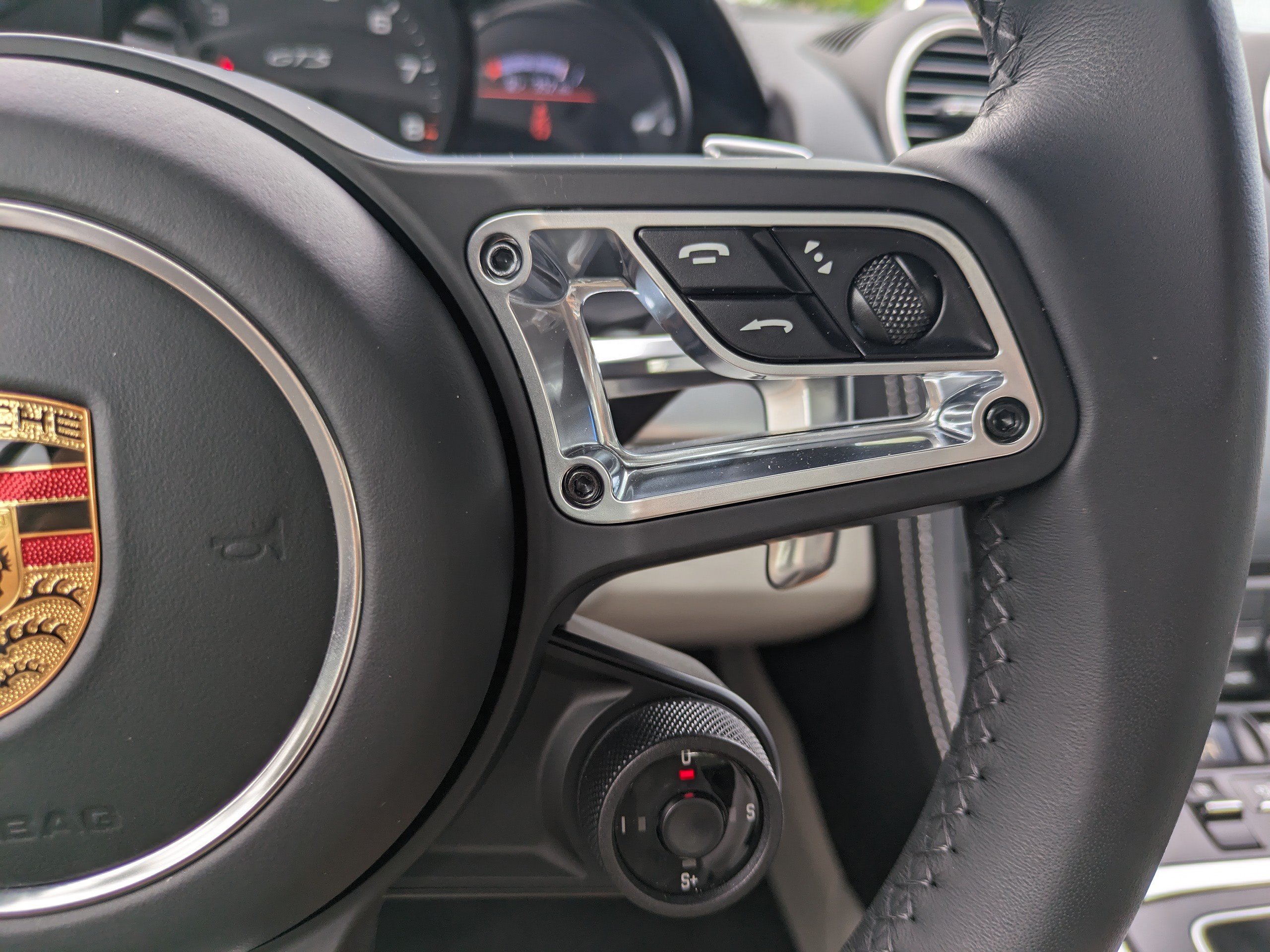 Used 2023 Porsche 718 Cayman GTS RWD image 24