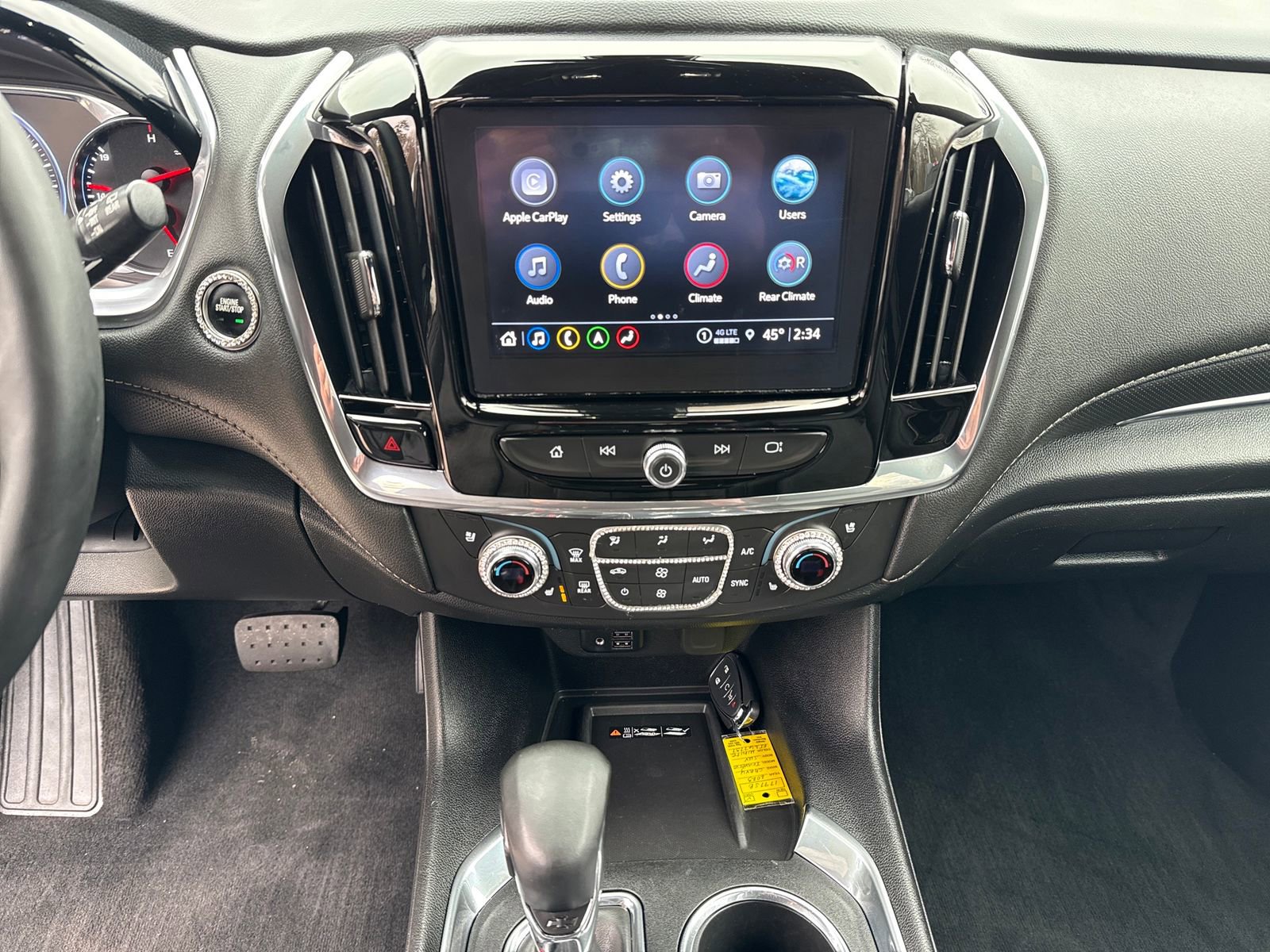 Used 2023 Chevrolet Traverse Premier AWD/4WD image 17