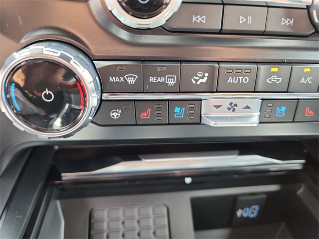 New 2026 Ford F250 Platinum image 23