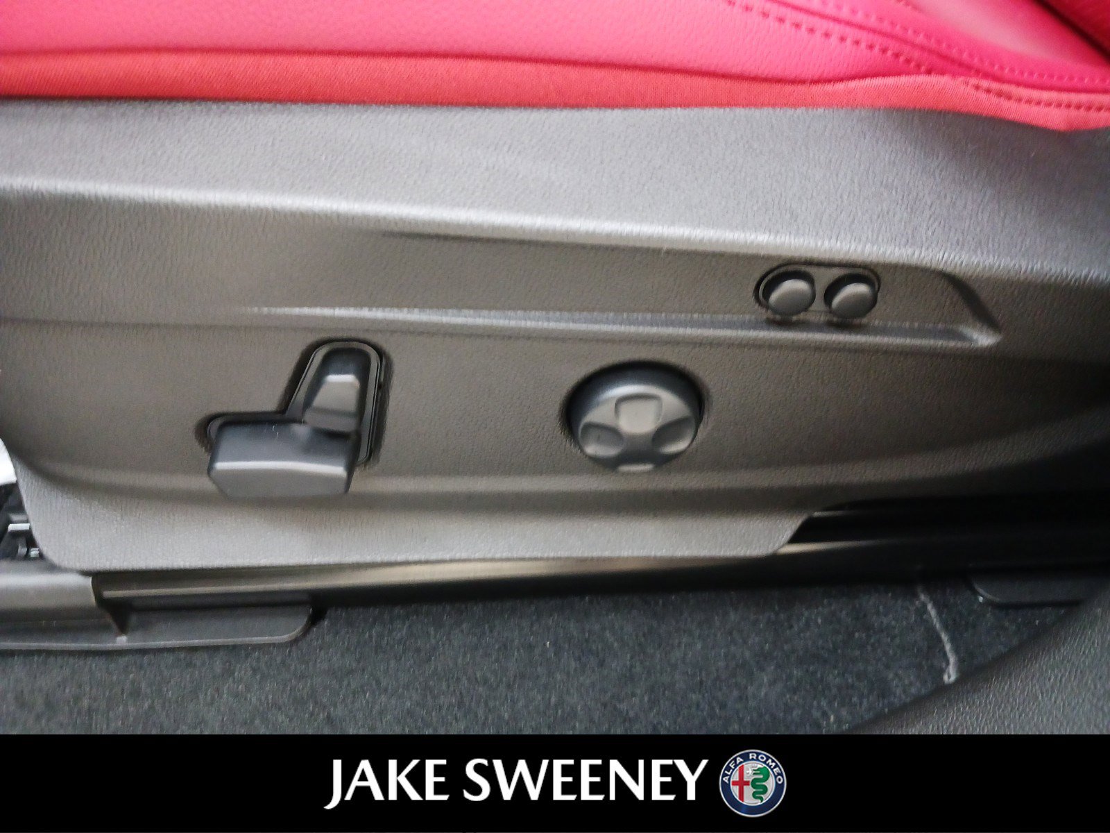 New 2022 Alfa Romeo Stelvio Veloce image 28