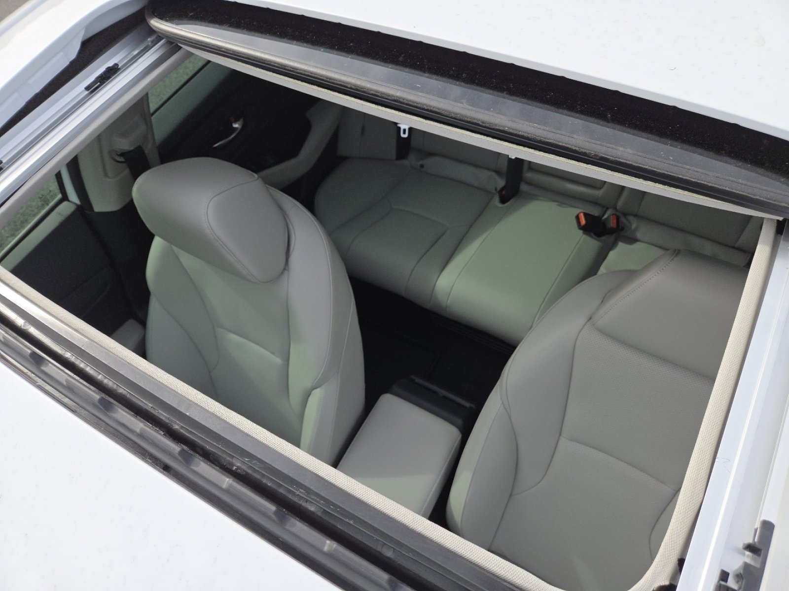 New 2025 Honda Accord Touring image 4