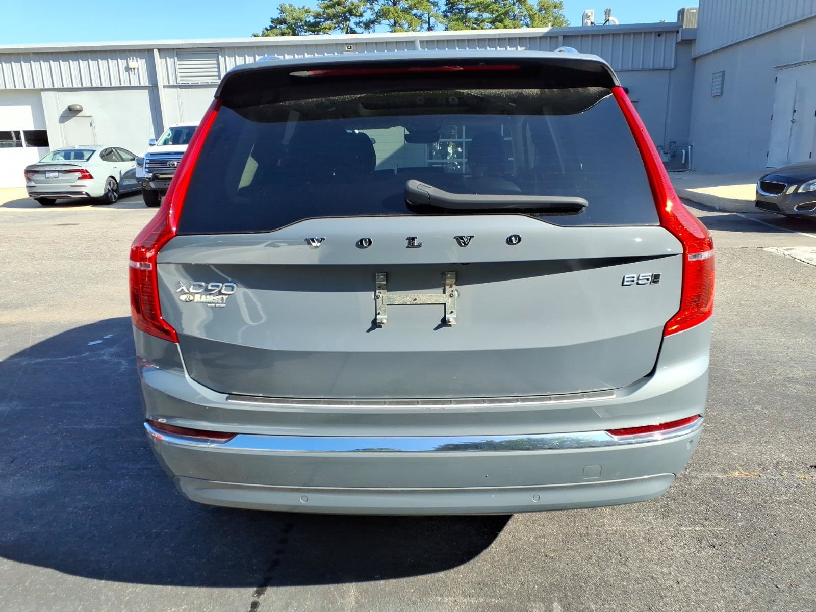 Used 2023 Volvo XC90 B5 Plus w/ Protection Package Premier AWD/4WD image 6