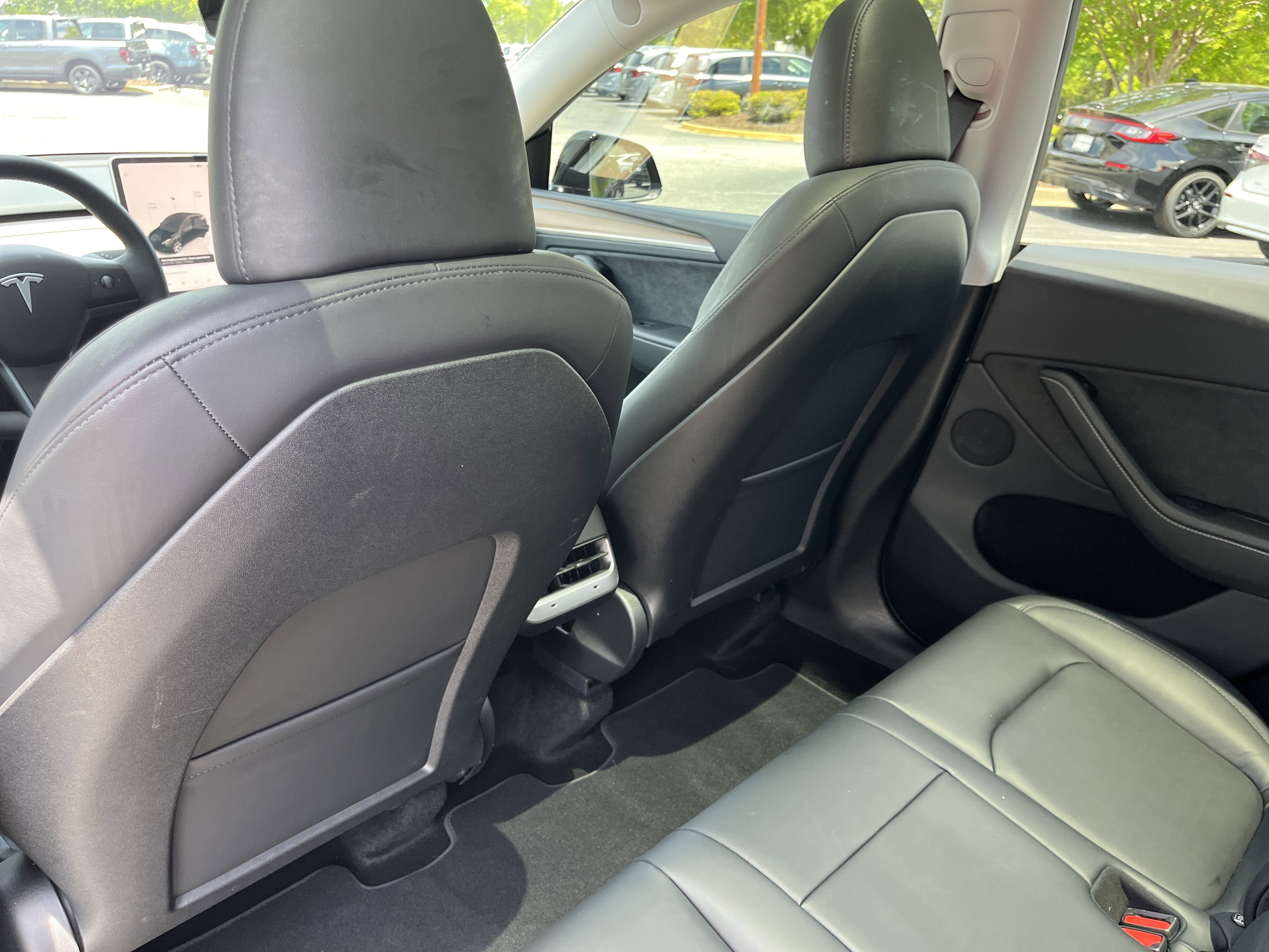 Used 2024 Tesla Model Y Long Range AWD/4WD image 17