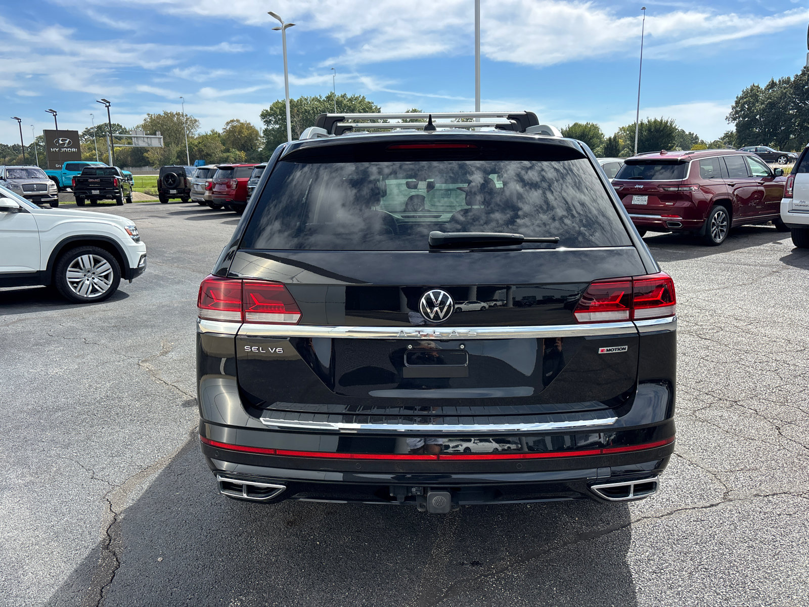 Used 2022 Volkswagen Atlas SEL Premium AWD/4WD image 6