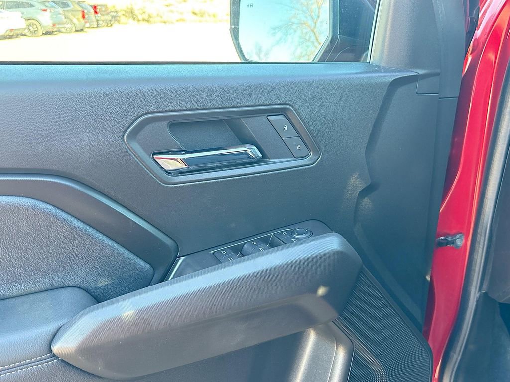 Used 2025 GMC Canyon Elevation image 18