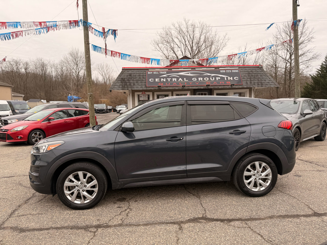 Used 2020 Hyundai Tucson SE w/ Cargo Package image 3