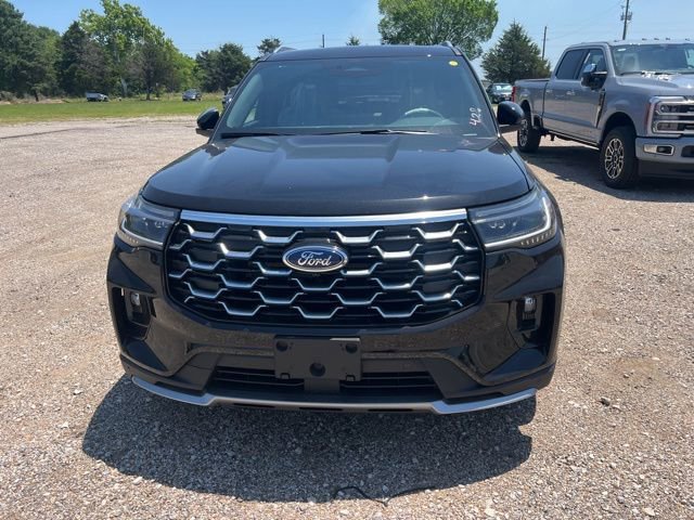 New 2026 Ford Explorer Platinum RWD image 2
