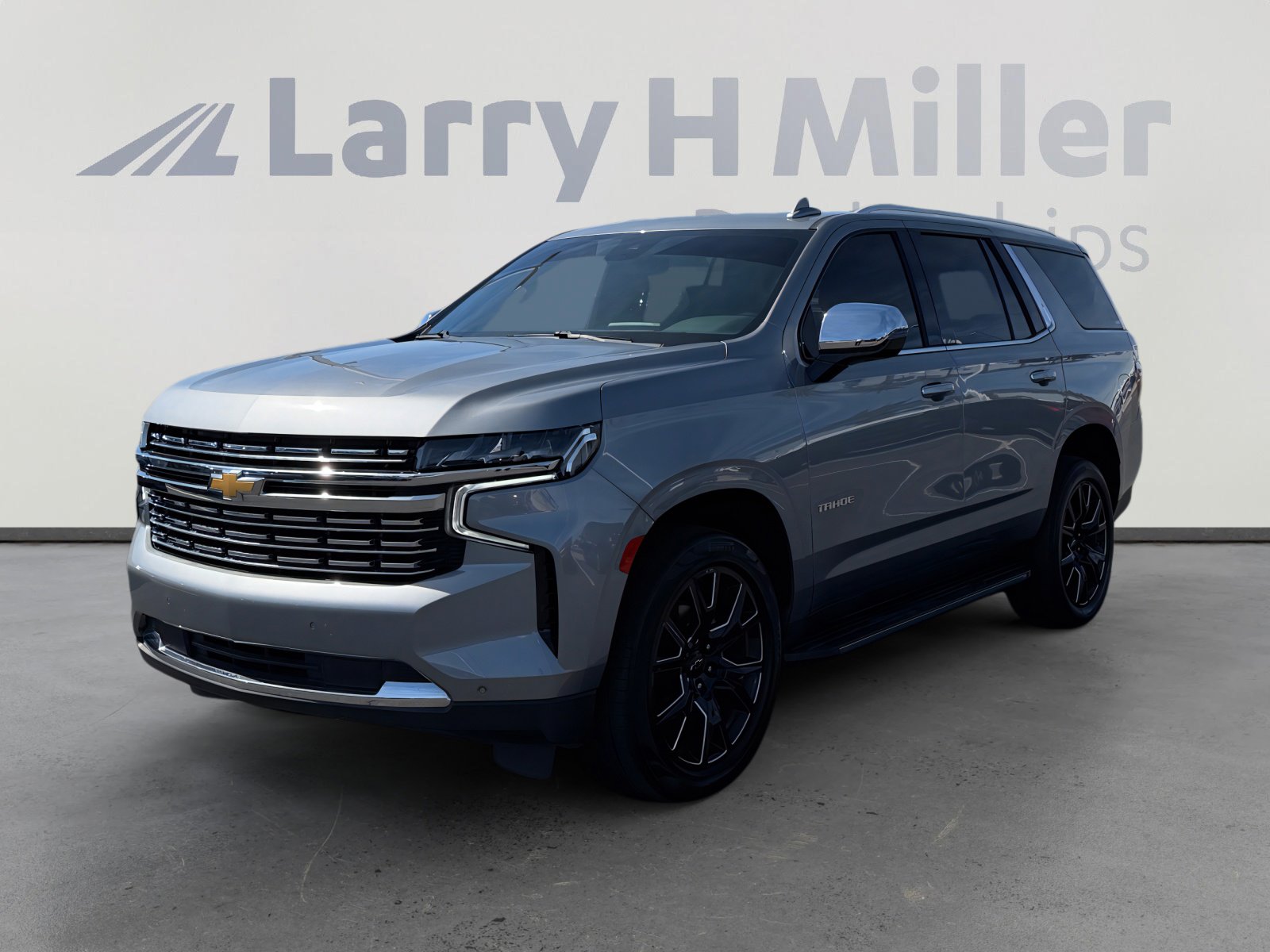 Used 2023 Chevrolet Tahoe Premier image 1