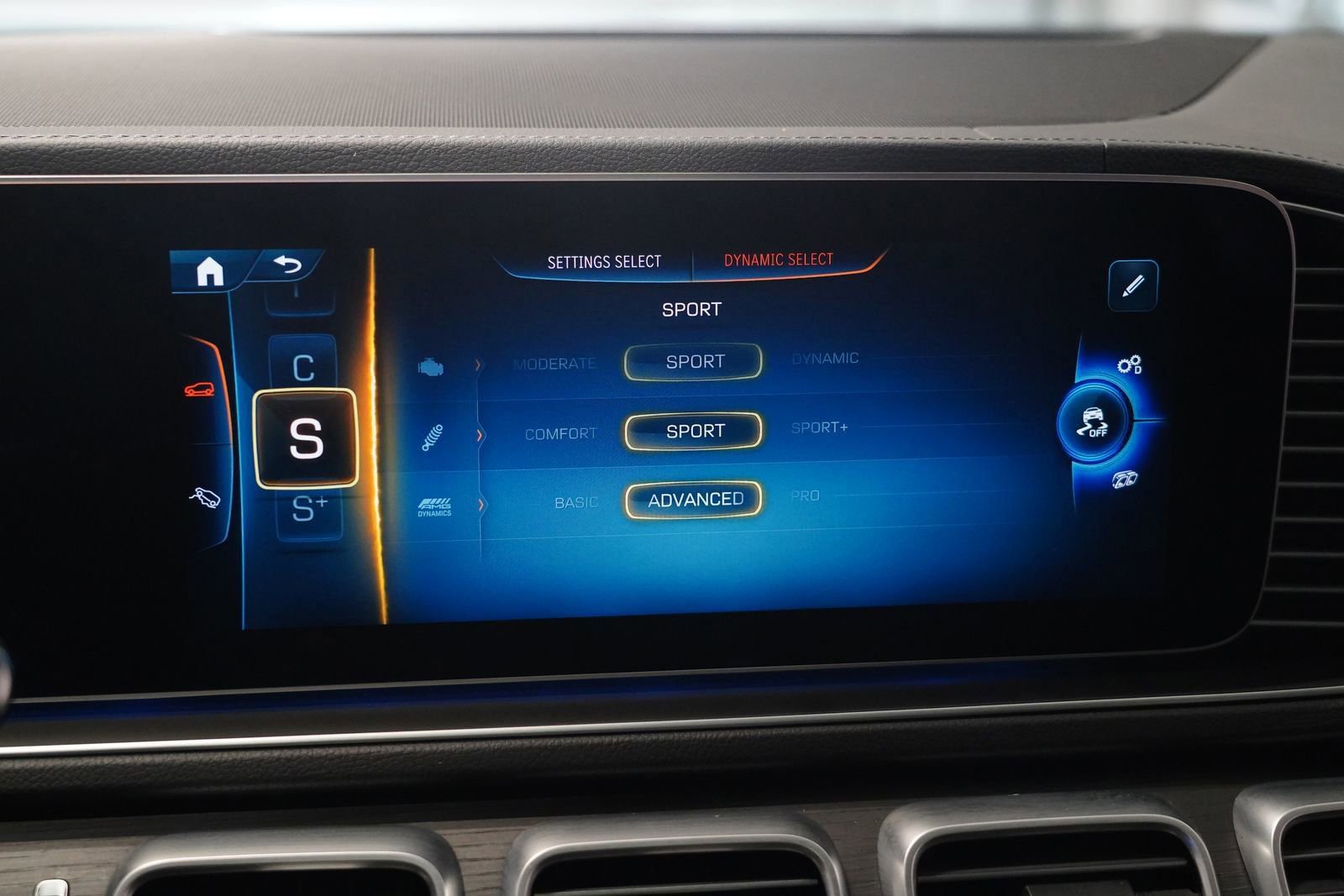 Certified 2024 Mercedes-Benz GLE 53 AMG 4MATIC Coupe image 25