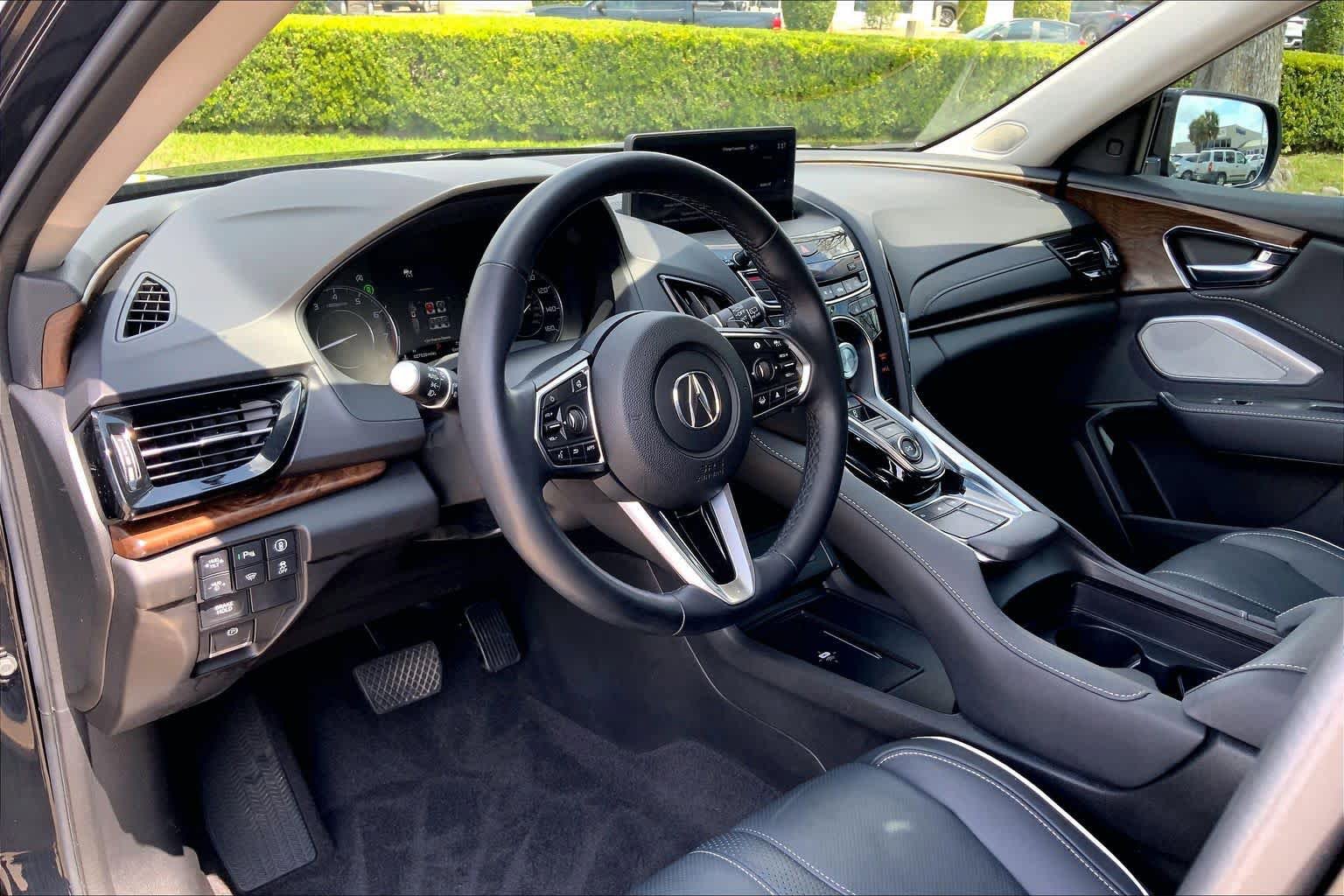 Used 2023 Acura RDX AWD w/ Advance Package image 17
