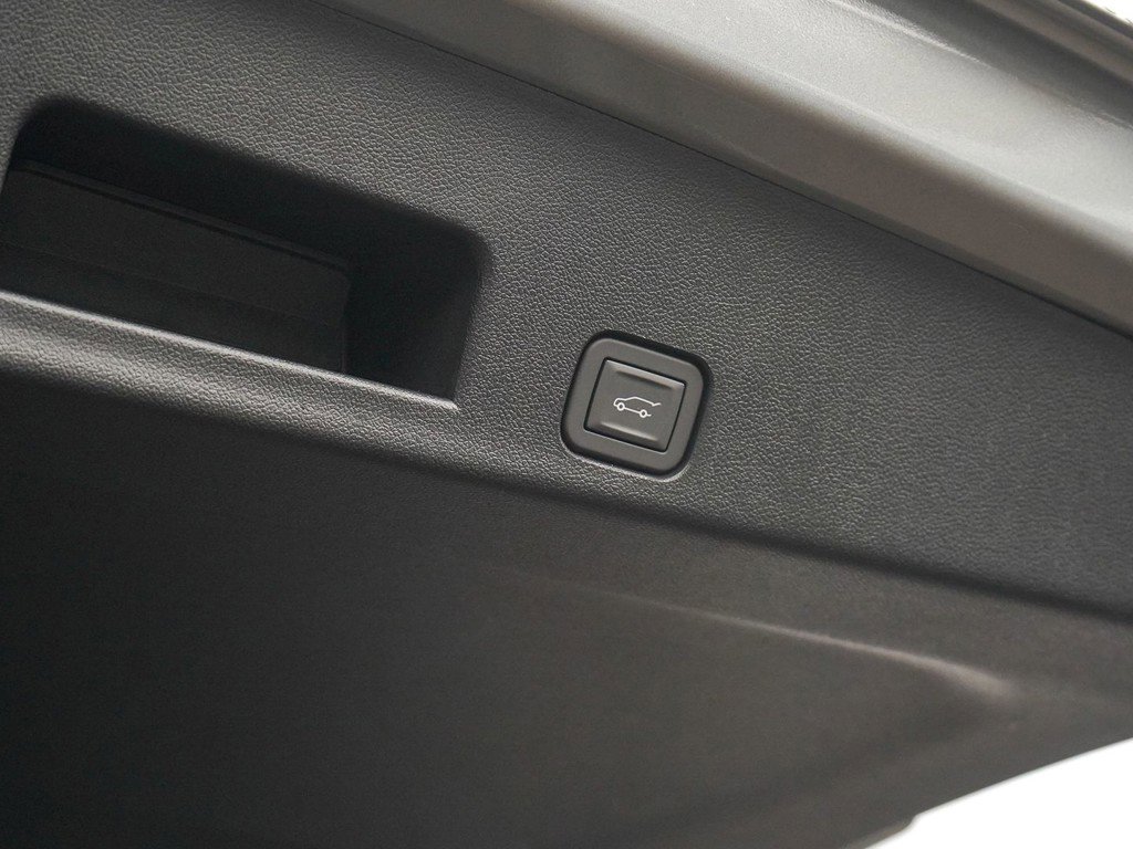 New 2026 GMC Acadia Elevation w/ Black Edition AWD/4WD image 9